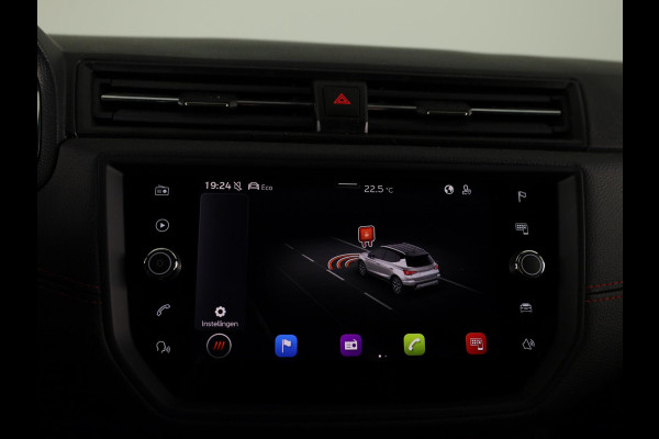 Seat Arona 1.0 TSI FR Limited Edition | Full map navigatie systeem | Climatronic | 18 inch LM-velgen | LED koplampen | Dodehoek detectie