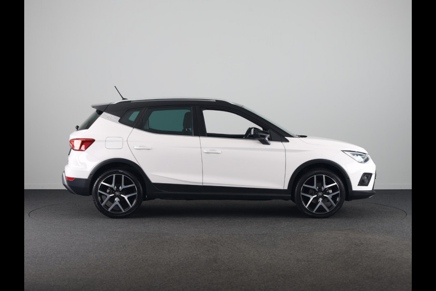 Seat Arona 1.0 TSI FR Limited Edition | Full map navigatie systeem | Climatronic | 18 inch LM-velgen | LED koplampen | Dodehoek detectie