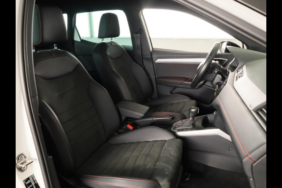 Seat Arona 1.0 TSI FR Limited Edition | Full map navigatie systeem | Climatronic | 18 inch LM-velgen | LED koplampen | Dodehoek detectie