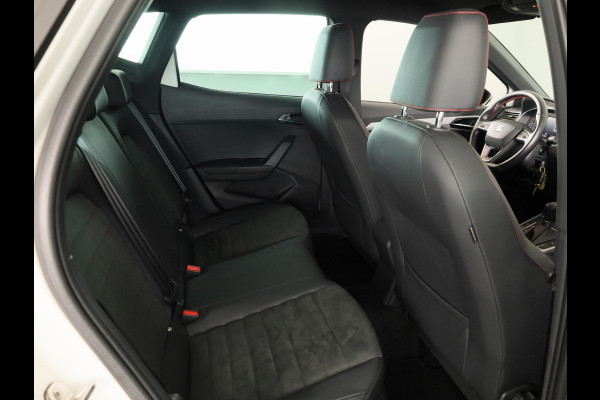 Seat Arona 1.0 TSI FR Limited Edition | Full map navigatie systeem | Climatronic | 18 inch LM-velgen | LED koplampen | Dodehoek detectie