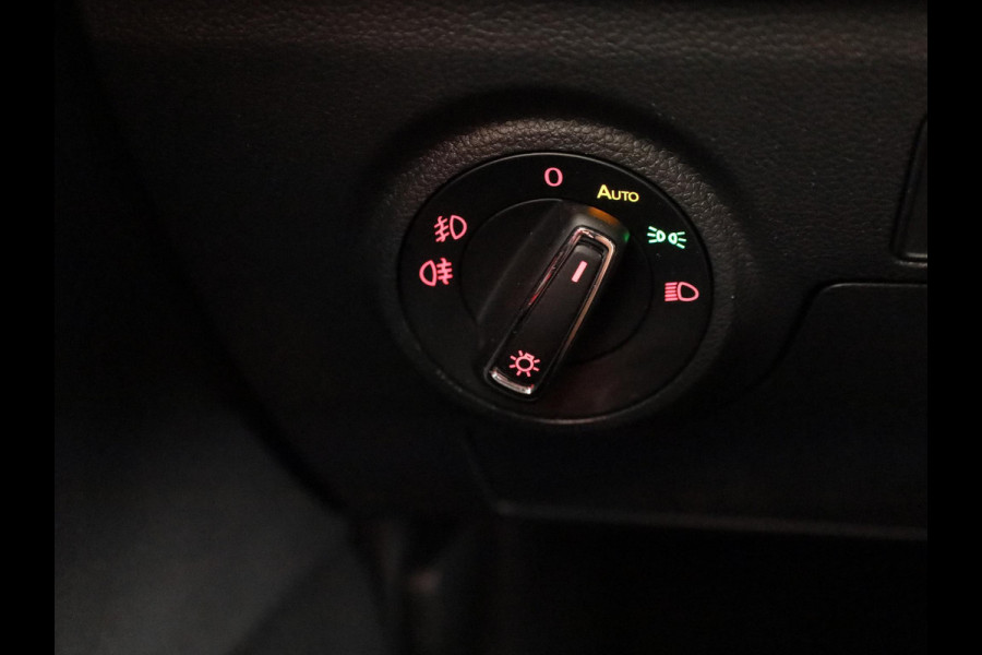 Seat Arona 1.0 TSI FR Limited Edition | Full map navigatie systeem | Climatronic | 18 inch LM-velgen | LED koplampen | Dodehoek detectie