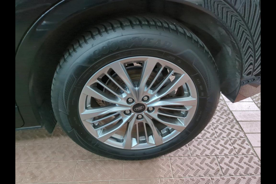 Ford Kuga 2.5 Duratec FHEV Vignale CVT 4WD | 41.500 | Volledig Lederen Interieur | PERMANENTE VIERWIELAANDRIJVING