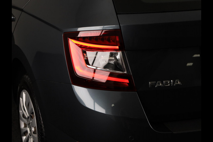 Škoda Fabia Combi 1.0 TSI Ambition | Airconditioning | Apple Car Play / Android Auto | Cruise control