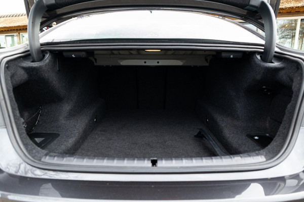 BMW 5 Serie 520i High Executive Edition I M-Sport I schuifdak I 1 ste eigenaar I comfortsoel I