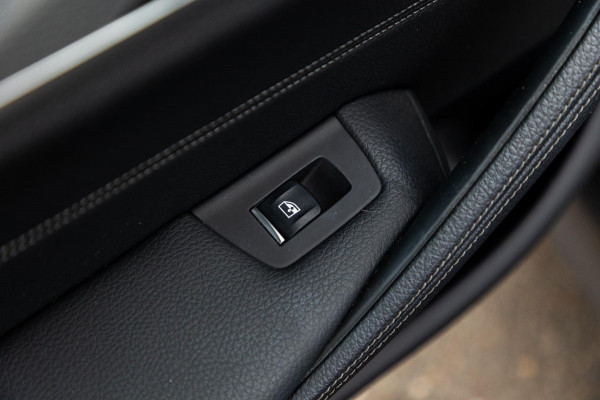 BMW 5 Serie 520i High Executive Edition I M-Sport I schuifdak I 1 ste eigenaar I comfortsoel I
