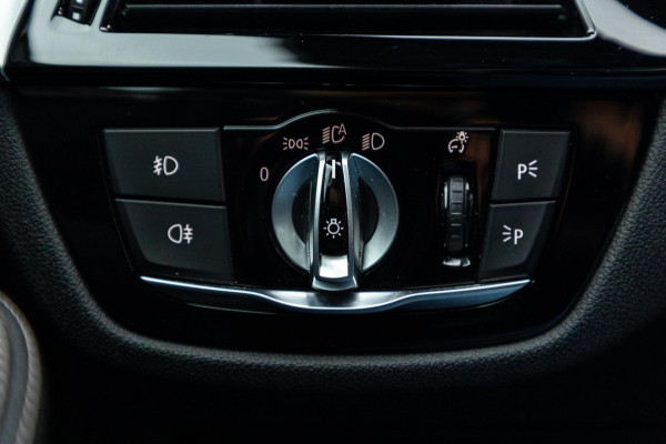 BMW 5 Serie 520i High Executive Edition I M-Sport I schuifdak I 1 ste eigenaar I comfortsoel I