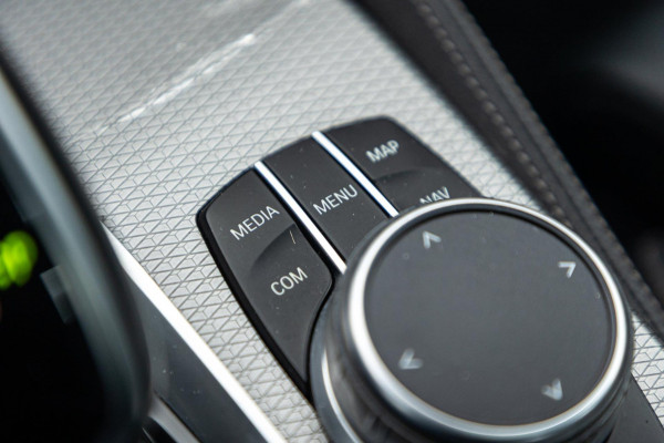 BMW 5 Serie 520i High Executive Edition I M-Sport I schuifdak I 1 ste eigenaar I comfortsoel I