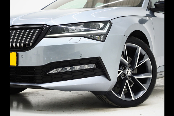 Škoda Superb Combi 1.4 TSI iV Sportline | Leder/Alcantara | Trekhaak | Carbon | 360 | Memory | Keyless | Adaptive Cruise