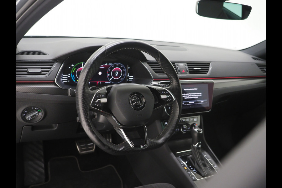 Škoda Superb Combi 1.4 TSI iV Sportline | Leder/Alcantara | Trekhaak | Carbon | 360 | Memory | Keyless | Adaptive Cruise