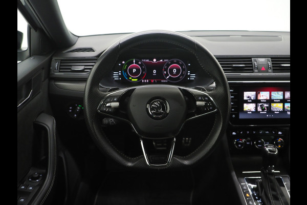Škoda Superb Combi 1.4 TSI iV Sportline | Leder/Alcantara | Trekhaak | Carbon | 360 | Memory | Keyless | Adaptive Cruise