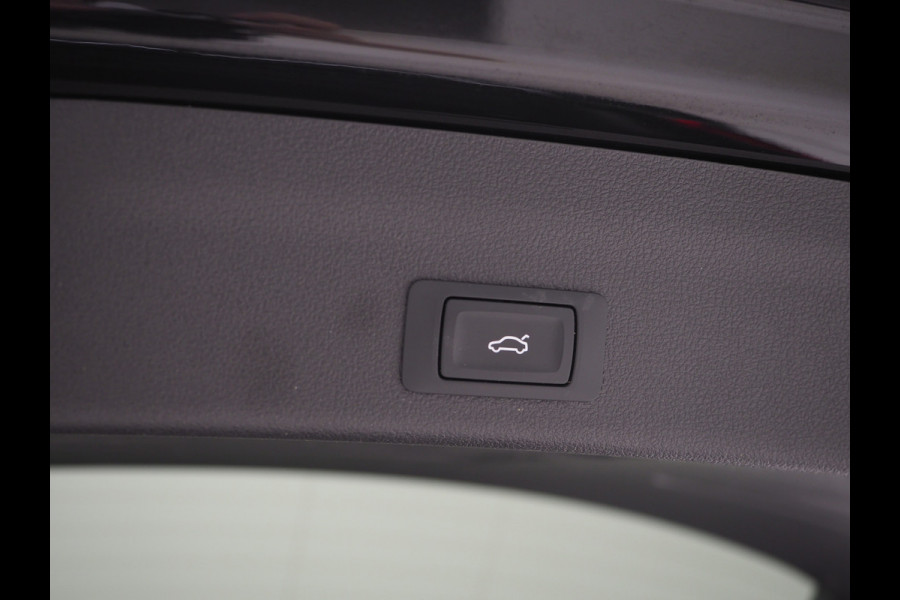 Audi A6 Avant 55 TFSI e quattro Competition Full Black | Panoramadak | Leder | B&O Audio | Camera | Stoelverwarming | Cruise | Carplay