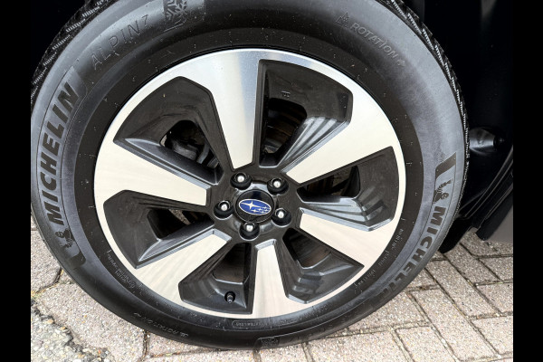 Subaru Forester 2.0 Premium NL. Auto, Vol Opties.