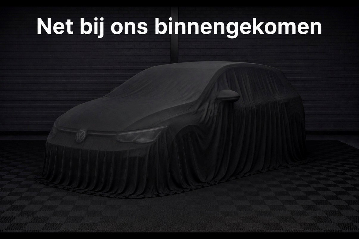 Volkswagen Golf 1.0 TSI Life | NED AUTO | GETINTE RAMEN | ZWART LM | PDC |