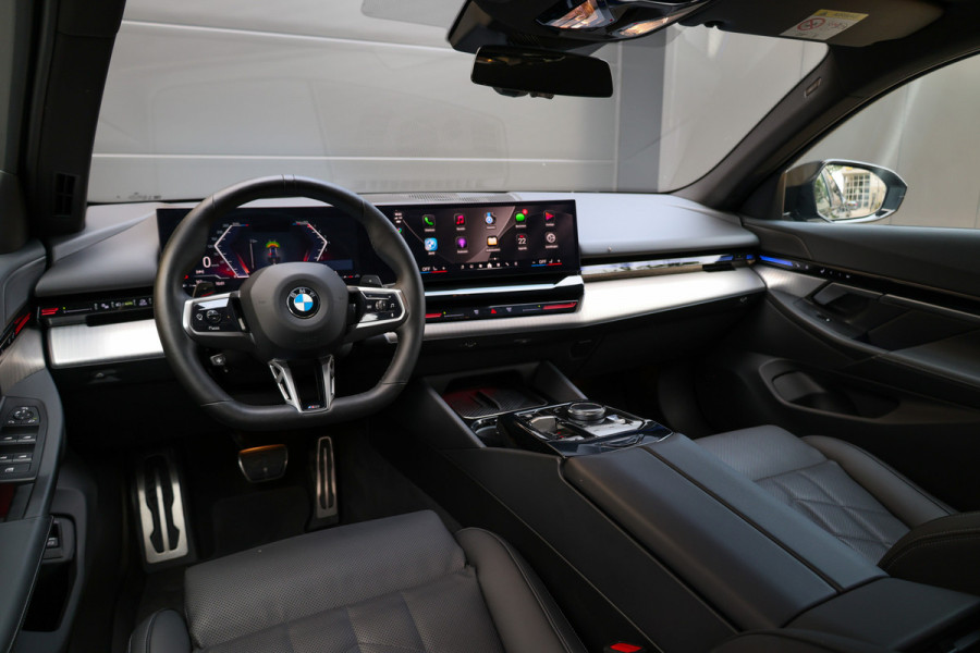 BMW 5 Serie 520i  | FACELIFT | M-SPORT | MEMORY | KEYLESS | DODE HOEK | LED | SFEERVERLICHTING |