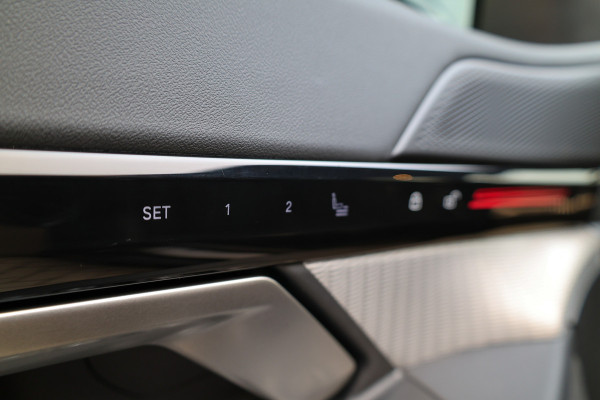 BMW 5 Serie 520i  | FACELIFT | M-SPORT | MEMORY | KEYLESS | DODE HOEK | LED | SFEERVERLICHTING |