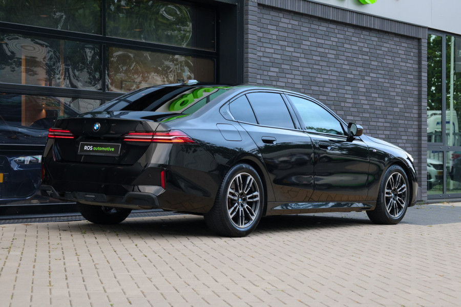BMW 5 Serie 520i  | FACELIFT | M-SPORT | MEMORY | KEYLESS | DODE HOEK | LED | SFEERVERLICHTING |