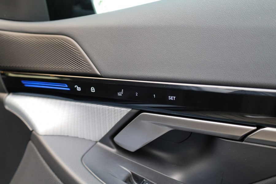 BMW 5 Serie 520i  | FACELIFT | M-SPORT | MEMORY | KEYLESS | DODE HOEK | LED | SFEERVERLICHTING |