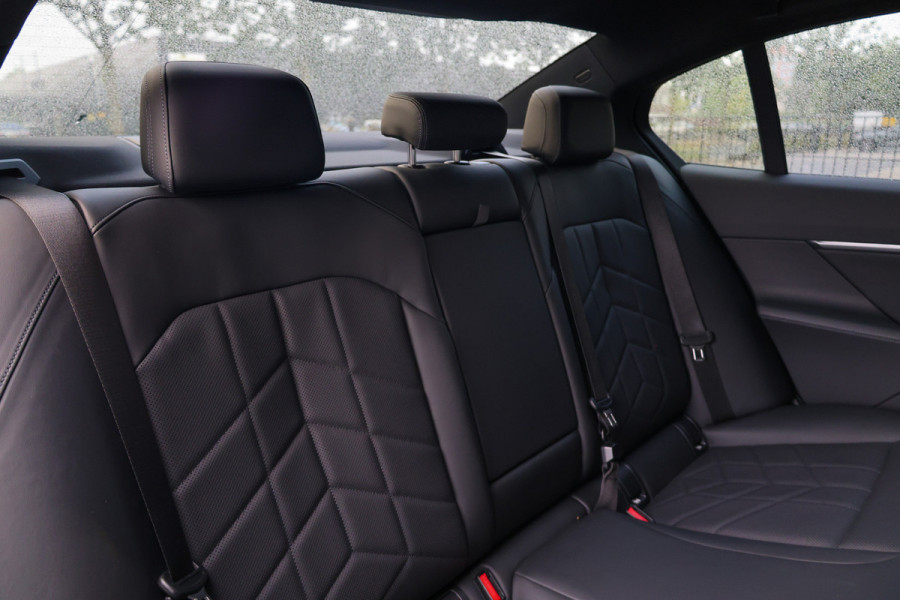BMW 5 Serie 520i  | FACELIFT | M-SPORT | MEMORY | KEYLESS | DODE HOEK | LED | SFEERVERLICHTING |