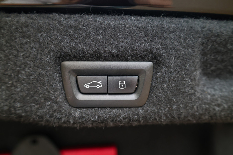 BMW 5 Serie 520i  | FACELIFT | M-SPORT | MEMORY | KEYLESS | DODE HOEK | LED | SFEERVERLICHTING |