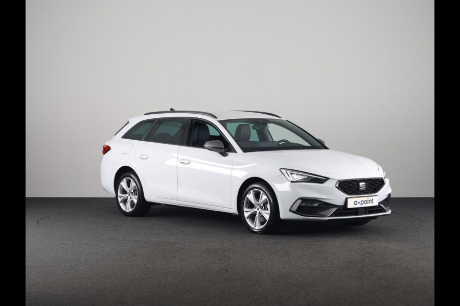 Seat Leon Sportstourer 1.5 TSI e-Hybrid FR PHEV First Edition 204 pk Automaat | Verlengde garantie | Navigatie | Parkeersensoren (Park assist) | Achteruitrijcamera | Adaptieve cruise control | Matrix LED koplampen |