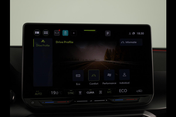 Seat Leon Sportstourer 1.5 TSI e-Hybrid FR PHEV First Edition 204 pk Automaat | Verlengde garantie | Navigatie | Parkeersensoren (Park assist) | Achteruitrijcamera | Adaptieve cruise control | Matrix LED koplampen |