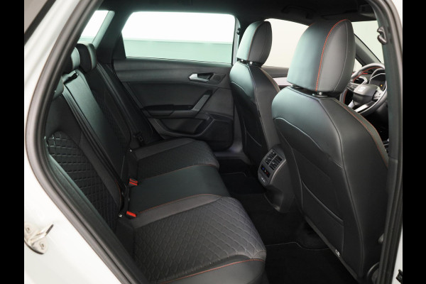 Seat Leon Sportstourer 1.5 TSI e-Hybrid FR PHEV First Edition 204 pk Automaat | Verlengde garantie | Navigatie | Parkeersensoren (Park assist) | Achteruitrijcamera | Adaptieve cruise control | Matrix LED koplampen |