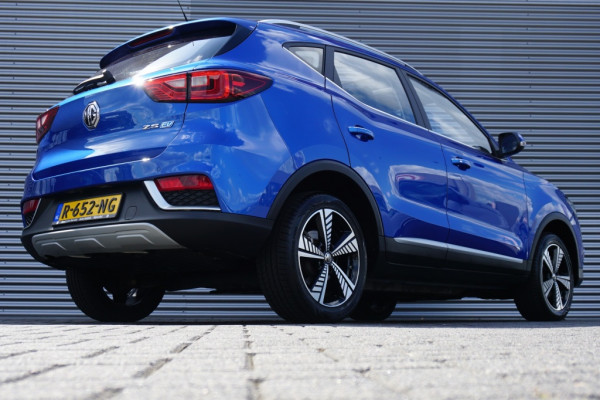 MG Mg Zs EV Luxury 45 KWH | LEDER | SCHUIFDAK | CAMERA | SNELLADER