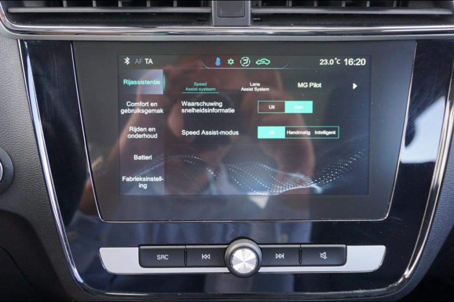 MG Mg Zs EV Luxury 45 KWH | LEDER | SCHUIFDAK | CAMERA | SNELLADER