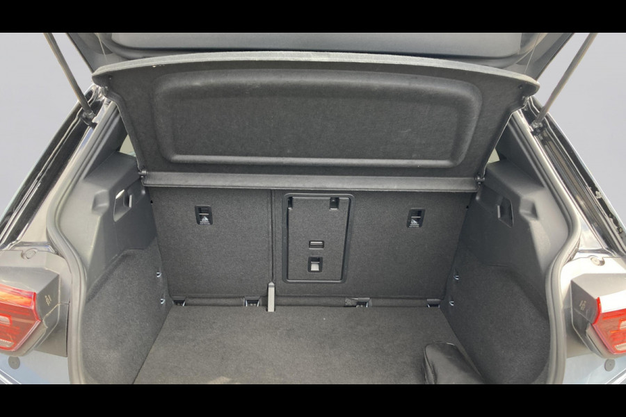 Volkswagen ID.3 Business 58 kWh 204pk SOH 89% | Camera | Stoelverwarming | IQ light | Carplay