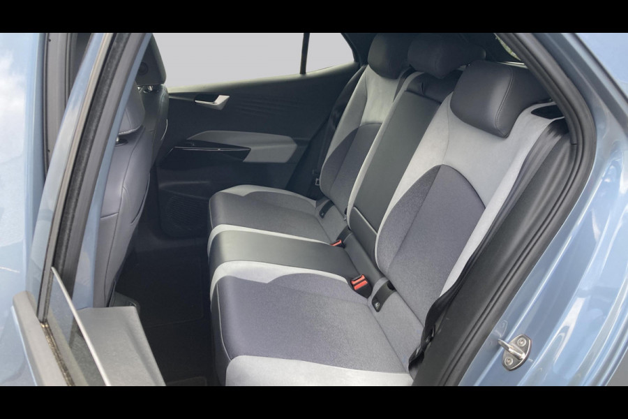 Volkswagen ID.3 Business 58 kWh 204pk SOH 89% | Camera | Stoelverwarming | IQ light | Carplay