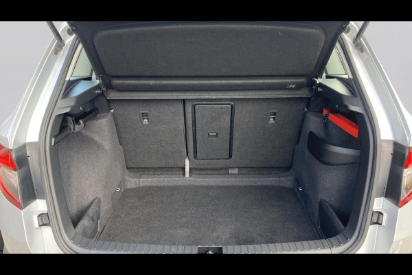 Škoda Karoq 1.5 TSI 150pk DSG ACT Business Edition | Wegkl. trekhaak | Navigatie | Clima | Led
