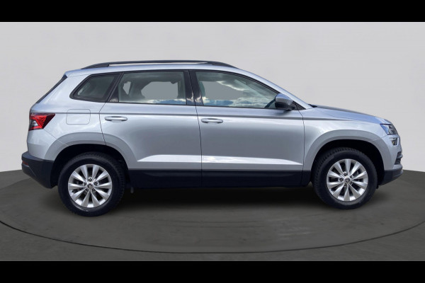 Škoda Karoq 1.5 TSI 150pk DSG ACT Business Edition | Wegkl. trekhaak | Navigatie | Clima | Led