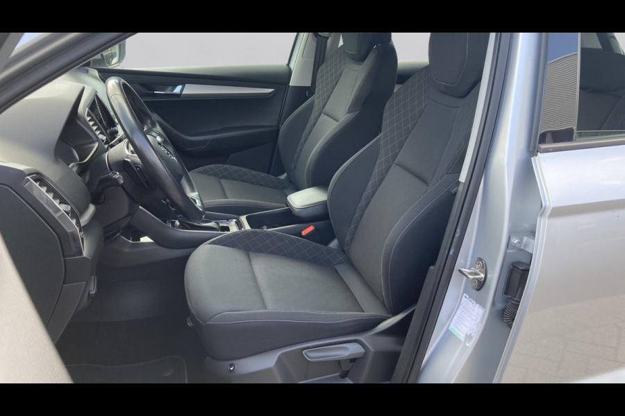 Škoda Karoq 1.5 TSI 150pk DSG ACT Business Edition | Wegkl. trekhaak | Navigatie | Clima | Led