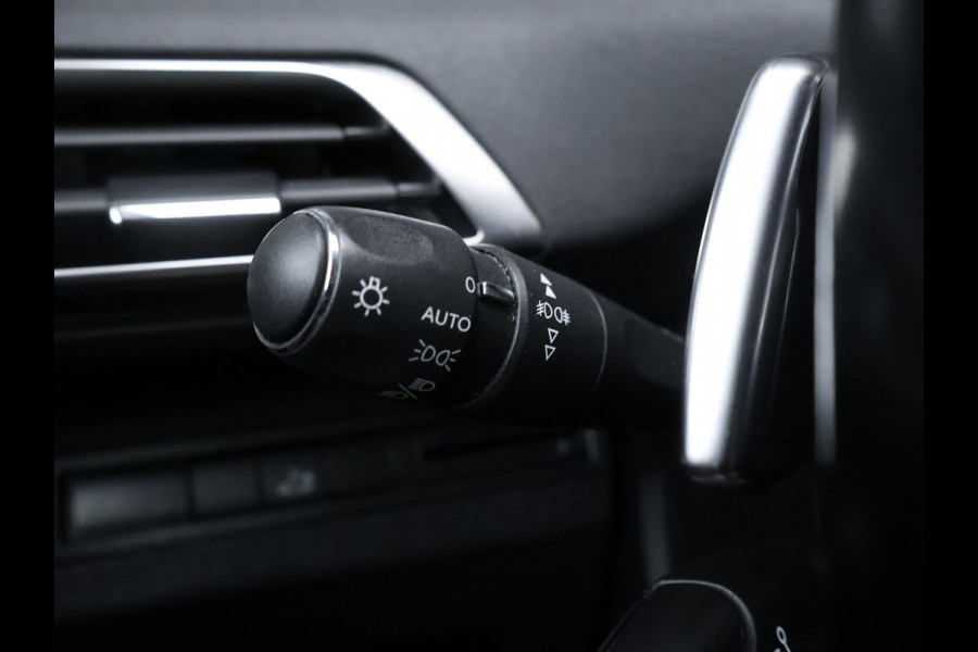 Peugeot 3008 1.2 PureTech Allure Avantage Sport (APPLE CARPLAY,NAVI,CAMERA,360 VIEW,CLIMATE,CRUISE,GETINT,LED,TREKHAAK,LM VELGEN)