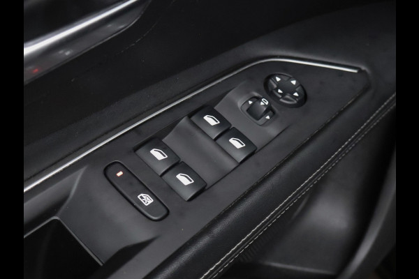Peugeot 3008 1.2 PureTech Allure Avantage Sport (APPLE CARPLAY,NAVI,CAMERA,360 VIEW,CLIMATE,CRUISE,GETINT,LED,TREKHAAK,LM VELGEN)