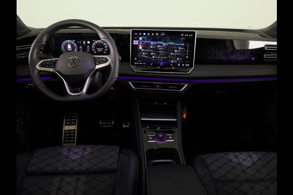 Volkswagen Tiguan 1.5 eHybrid R-Line Edition 204PK | Automaat (DSG) | Black Style | Panoramadak | 20 Inch