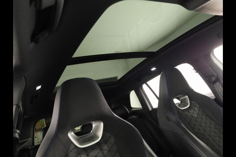 Volkswagen Tiguan 1.5 eHybrid R-Line Edition 204PK | Automaat (DSG) | Black Style | Panoramadak | 20 Inch