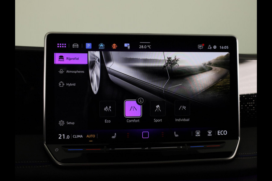 Volkswagen Tiguan 1.5 eHybrid R-Line Edition 204PK | Automaat (DSG) | Black Style | Panoramadak | 20 Inch