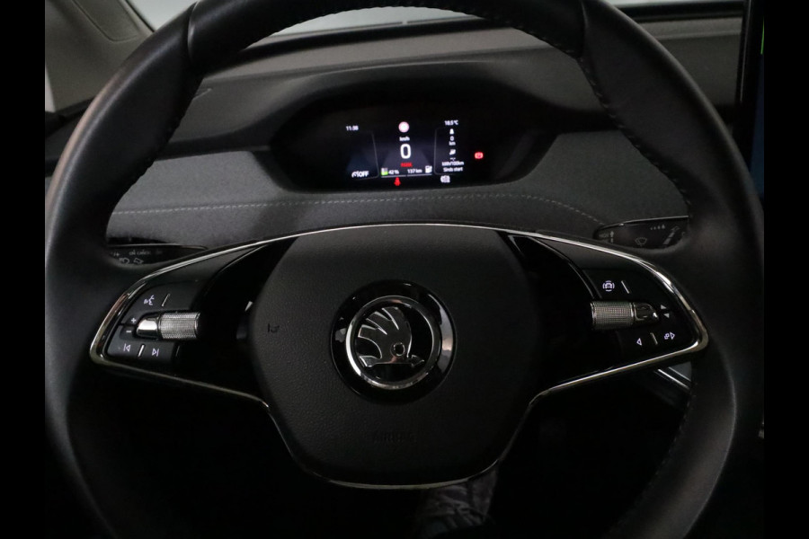 Škoda ENYAQ iV 60 180 pk | soh 90,60% | Navigatie | Parkeersensoren (Park assist) | Keyless | Apple Carplay/Android Auto |