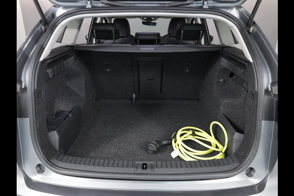 Škoda ENYAQ iV 60 180 pk | soh 90,60% | Navigatie | Parkeersensoren (Park assist) | Keyless | Apple Carplay/Android Auto |
