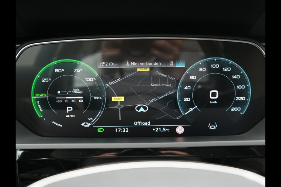 Audi Q8 e-tron 55 quattro S Line 114 kWh 408pk Dealer O.H | Trekhaak Afn. | Adaptive Cruise | Camera | Head Up | Matrix LED | Lederen Sportstoelen Memory & Ventilatie | Apple Carplay | Virtual | Stoelverwarming | Navigatie | DAB | 20"L.M |