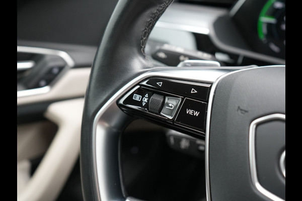 Audi Q8 e-tron 55 quattro S Line 114 kWh 408pk Dealer O.H | Trekhaak Afn. | Adaptive Cruise | Camera | Head Up | Matrix LED | Lederen Sportstoelen Memory & Ventilatie | Apple Carplay | Virtual | Stoelverwarming | Navigatie | DAB | 20"L.M |