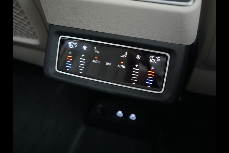 Audi Q8 e-tron 55 quattro S Line 114 kWh 408pk Dealer O.H | Trekhaak Afn. | Adaptive Cruise | Camera | Head Up | Matrix LED | Lederen Sportstoelen Memory & Ventilatie | Apple Carplay | Virtual | Stoelverwarming | Navigatie | DAB | 20"L.M |