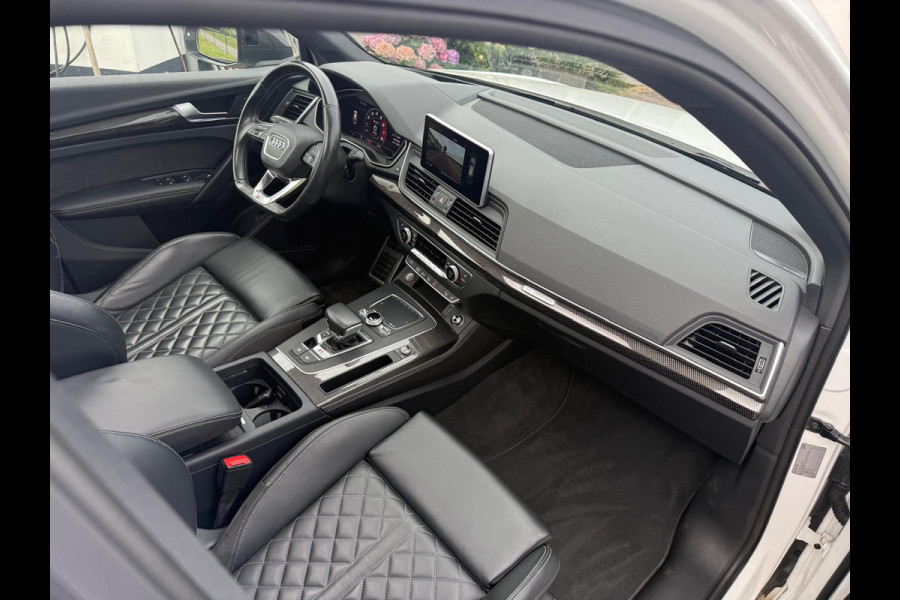 Audi Q5 3.0 TFSI SQ5 quattro Pro Line Plus | ABT | Carbon | Bang & Olufsen | Panoramdak | Stoelverwarming | Head-Up Display | 360 Camera | Dodehoekdetectie | Keyless | RS Stoelen | Massage | Memory Seat | Elektrische Stoelen | Adaptiv