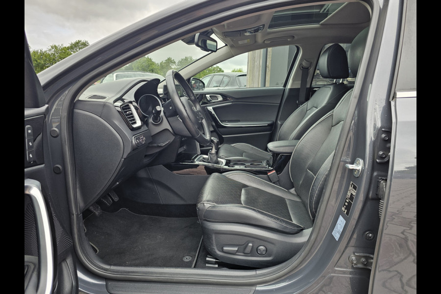 Kia Ceed 1.4 T-GDi ExecutiveLine | Navi | Pano | Trekhaak | Leer | Stoelverwarming | Keyless | Elek. stoelen |