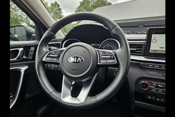 Kia Ceed 1.4 T-GDi ExecutiveLine | Navi | Pano | Trekhaak | Leer | Stoelverwarming | Keyless | Elek. stoelen |
