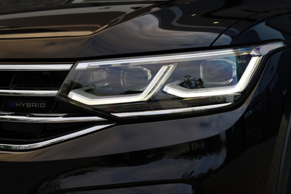 Volkswagen Tiguan 1.4 TSI eHybrid R-Line Business | BTW | PANORAMADAK | IQ-LIGHT | KEYLESS | ACC | ELEK KOFFERKLEP |