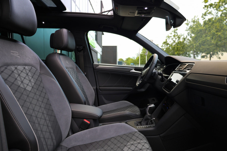 Volkswagen Tiguan 1.4 TSI eHybrid R-Line Business | BTW | PANORAMADAK | IQ-LIGHT | KEYLESS | ACC | ELEK KOFFERKLEP |