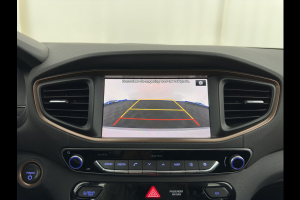 Hyundai IONIQ Comfort EV (INCL-BTW) Aut. *ADAPTIVE-CRUISE | DIGI-COCKPIT | SHIFTPADDLES | LANE-ASSIST | CCS-FASTLOADER | CRUISE | CAMERA | KEYLESS | DAB+ | NAVI-FULLMAP | ECC | PDC | 16"*