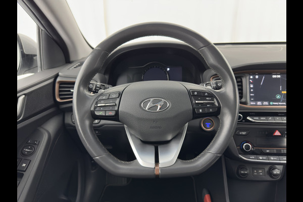 Hyundai IONIQ Comfort EV (INCL-BTW) Aut. *ADAPTIVE-CRUISE | DIGI-COCKPIT | SHIFTPADDLES | LANE-ASSIST | CCS-FASTLOADER | CRUISE | CAMERA | KEYLESS | DAB+ | NAVI-FULLMAP | ECC | PDC | 16"*